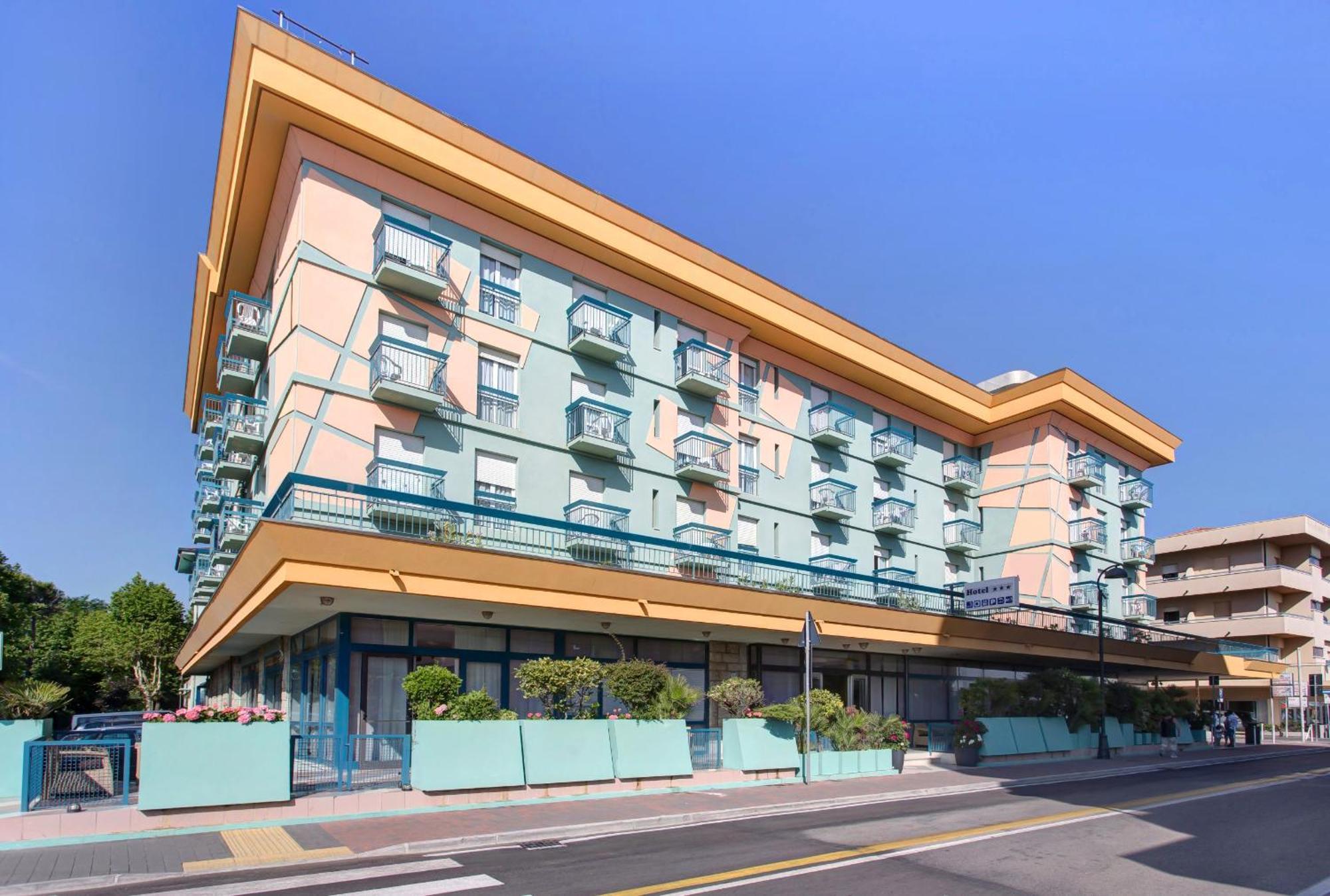 Big Family Hotel Bellaria-Igea Marina Exteriör bild